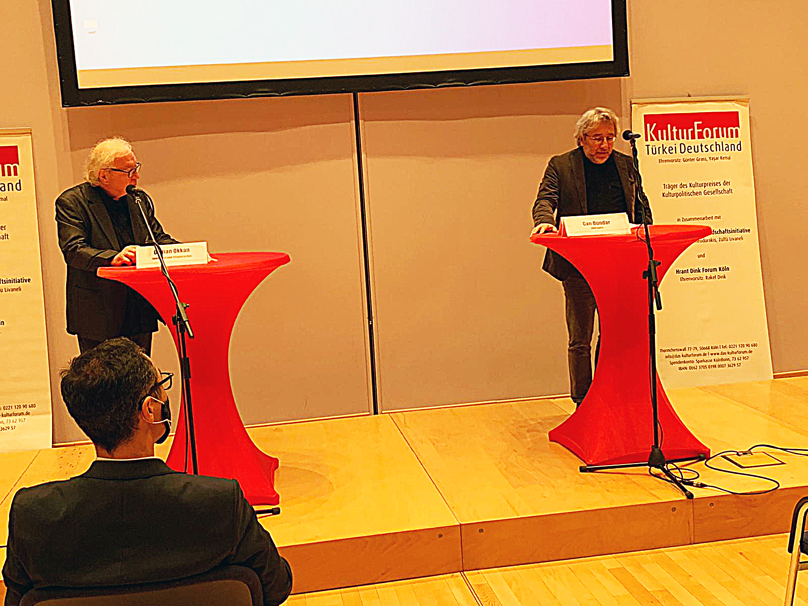 Pressekonferenz am 6.10. im Willy-Brandt-Haus, Osman Okkan, Can Dündar - Foto: Hüseyin İşlek